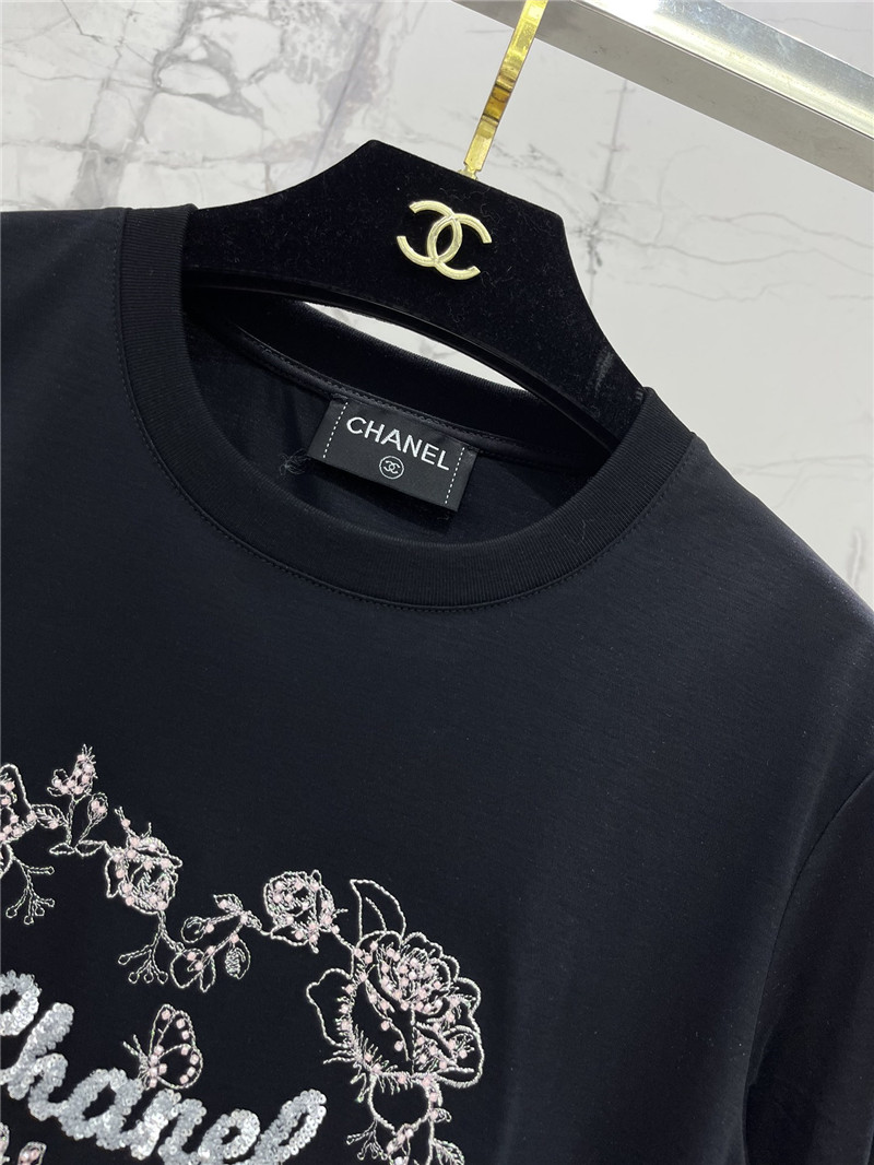 Ch**el colorblock embellished short-sleeved t-shirt