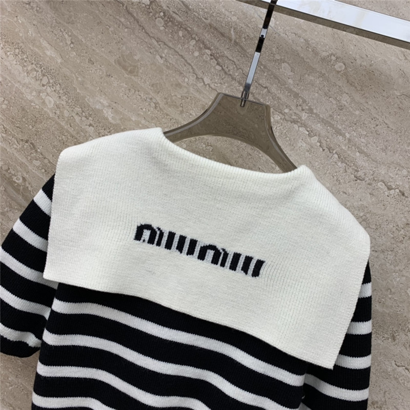 Miu Miu Spread-Collar Crop Cardigan