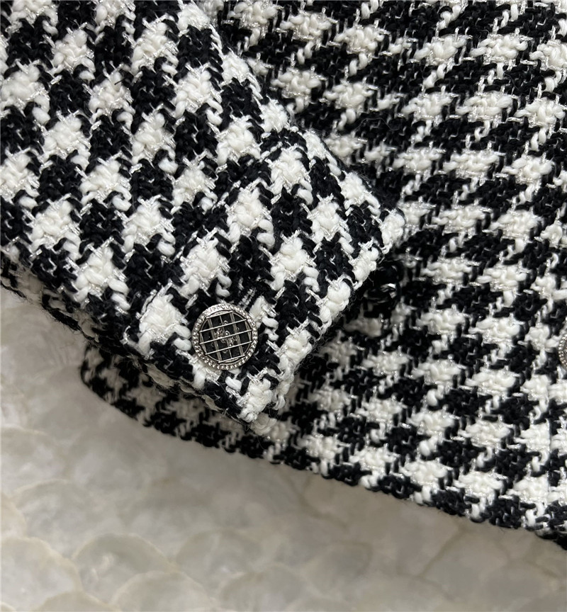 Ch**el v-neck houndstooth coat