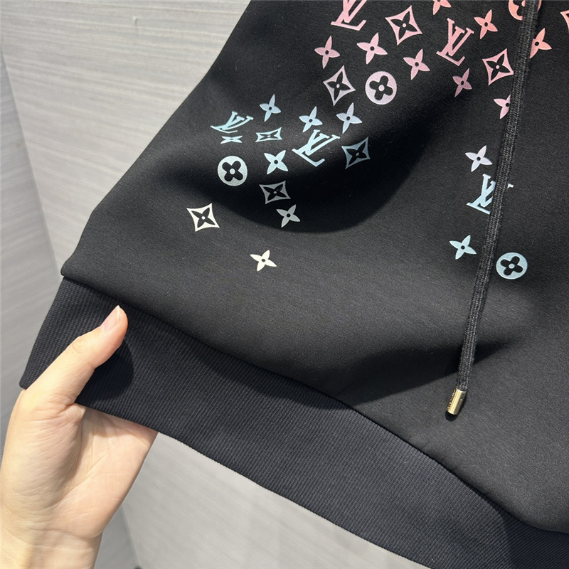 l0vis Vvtt0n lv early spring series new sports suit