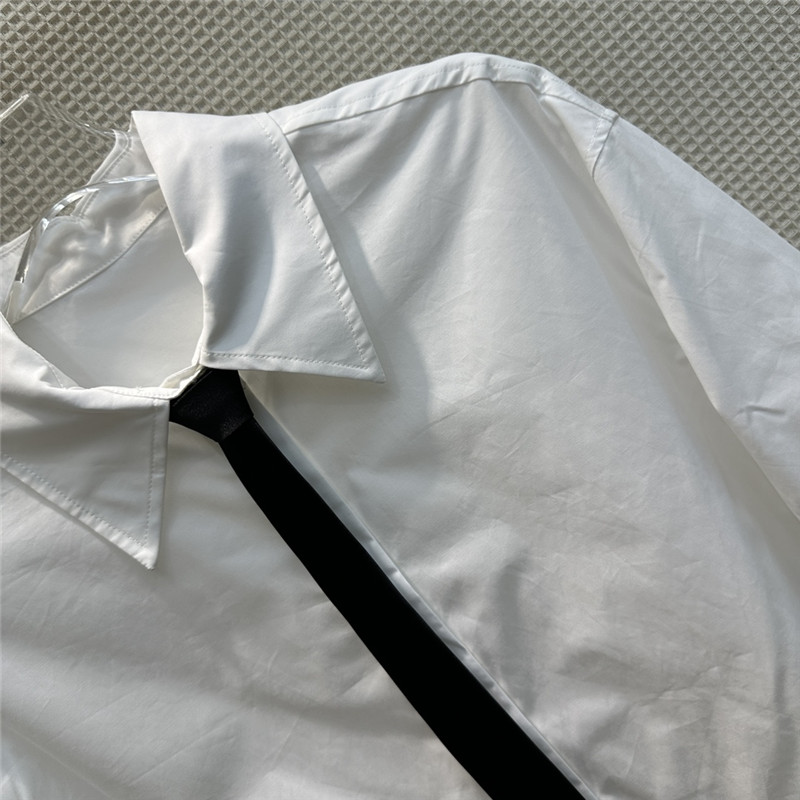 Va1e*ntin0 v-shaped metal button tie embellished shirt