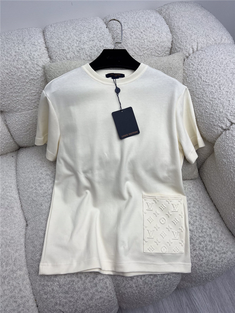 l0vis Vvtt0n lv presbyopic pocket t-shirt