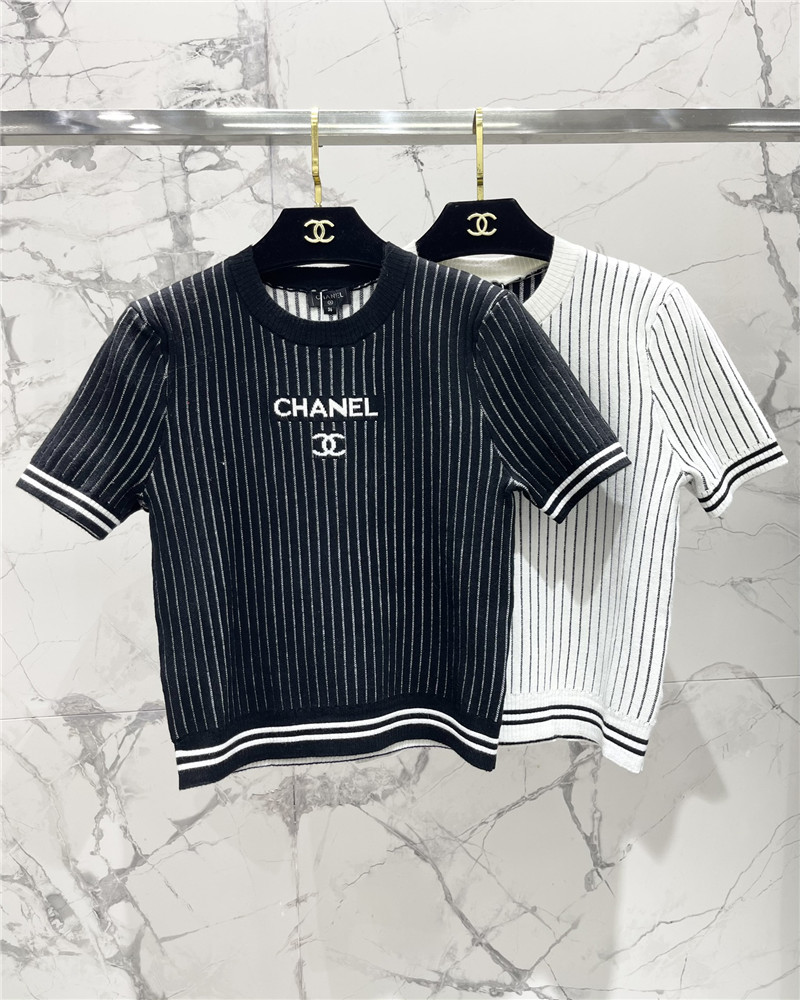 Ch**el crew neck striped logo sweater black