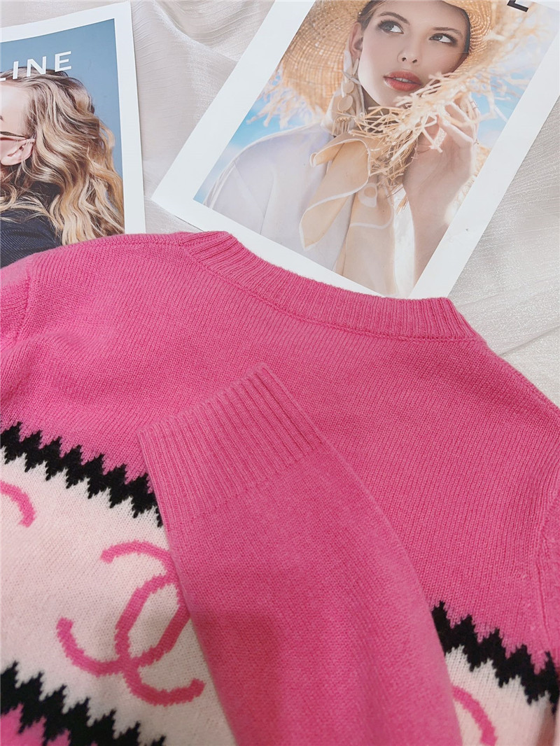 Ch**el logo cashmere sweater in elegant pink