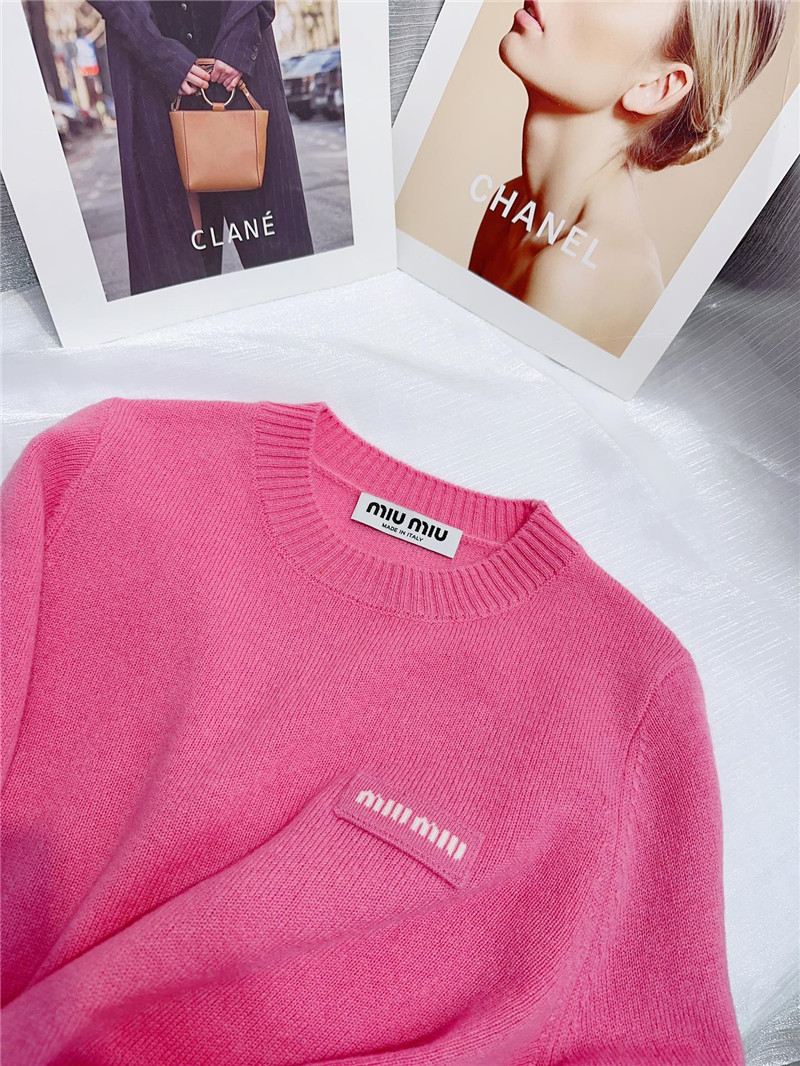 Miu Miu Logo Wool Sweater in Trendy Pink