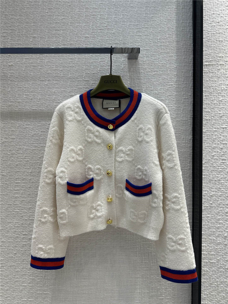 Gvc*1 logo jacquard cardigan in elegant white