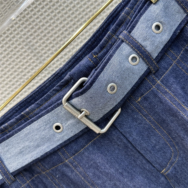 D10r wide leg floor-length jeans with loose belt