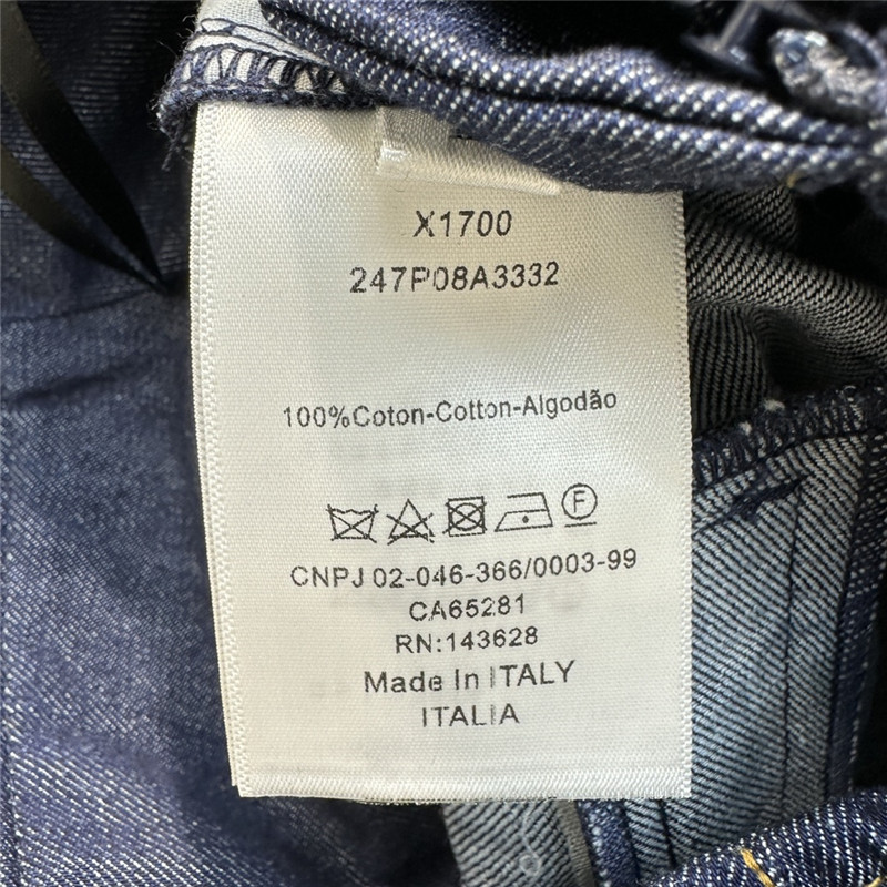 D10r wide leg floor-length jeans with loose belt