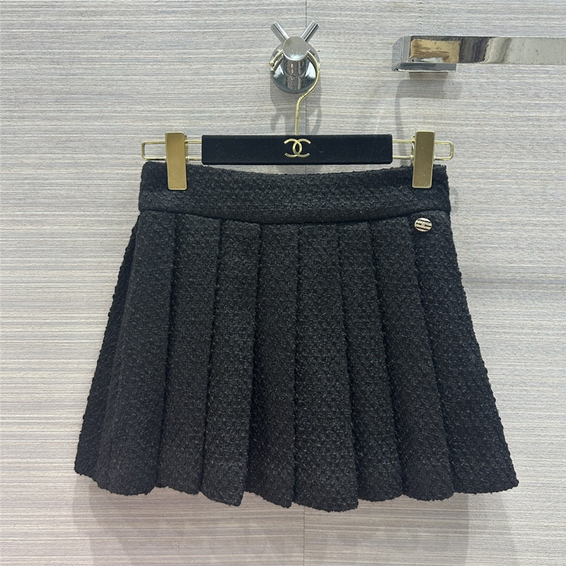 Ch**el tweed pleated mini skirt