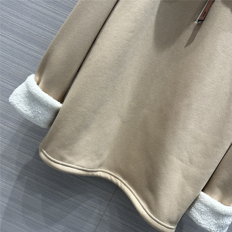 L0ew* lambswool collar sweatshirt beige