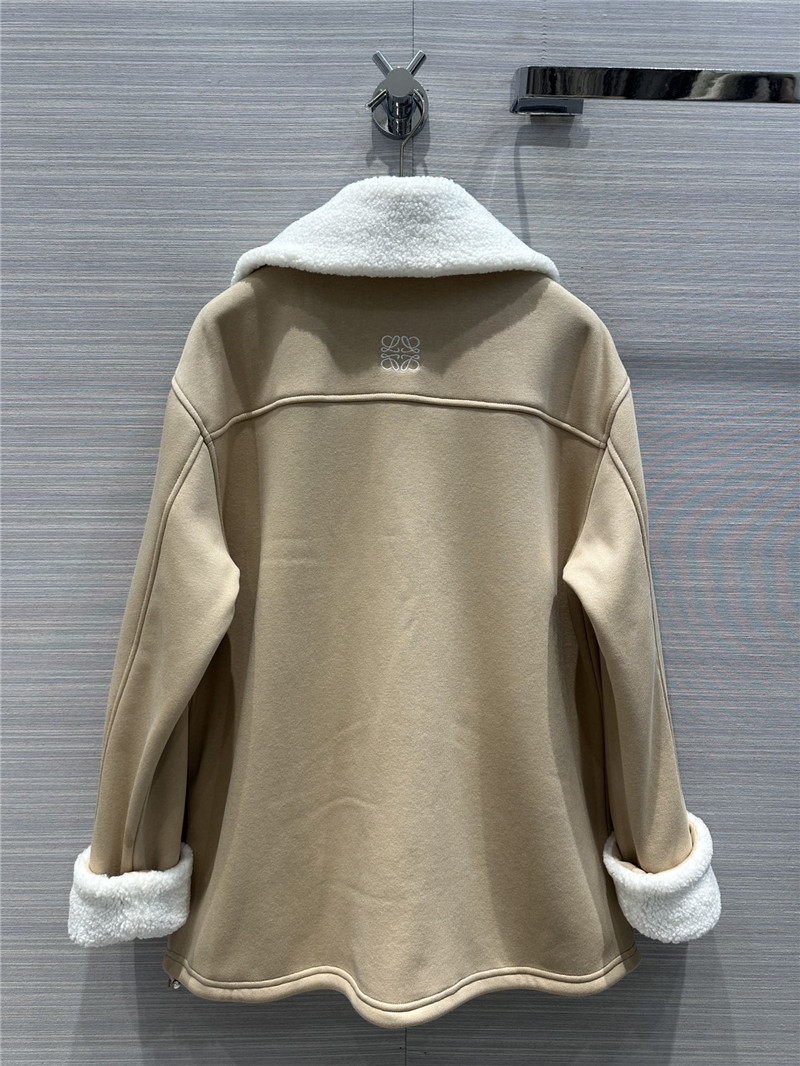 L0ew* lambswool collar sweatshirt beige