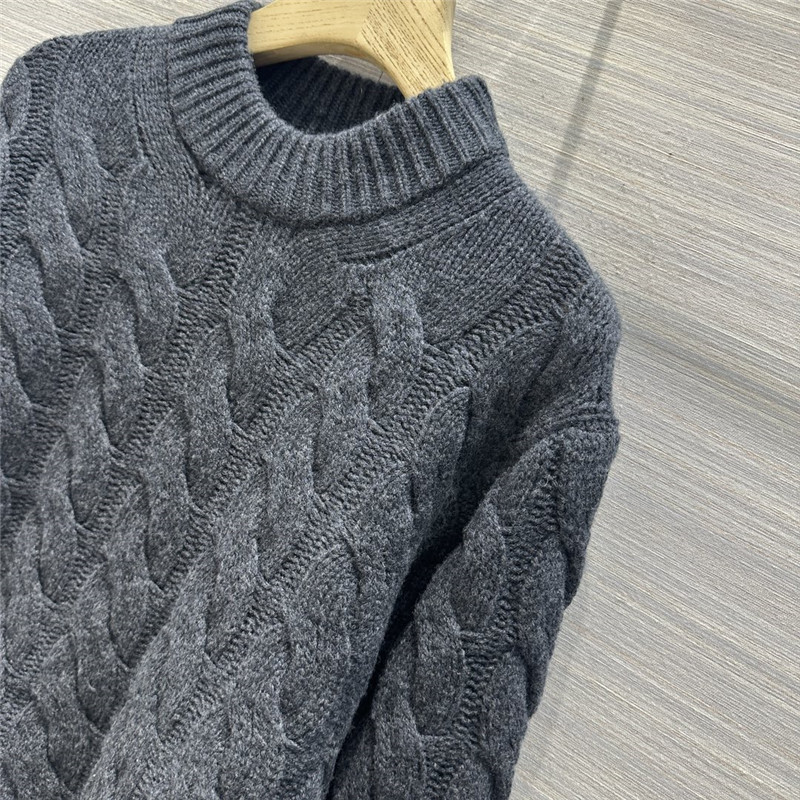 Cable Turtleneck Cashmere Sweater in Grey