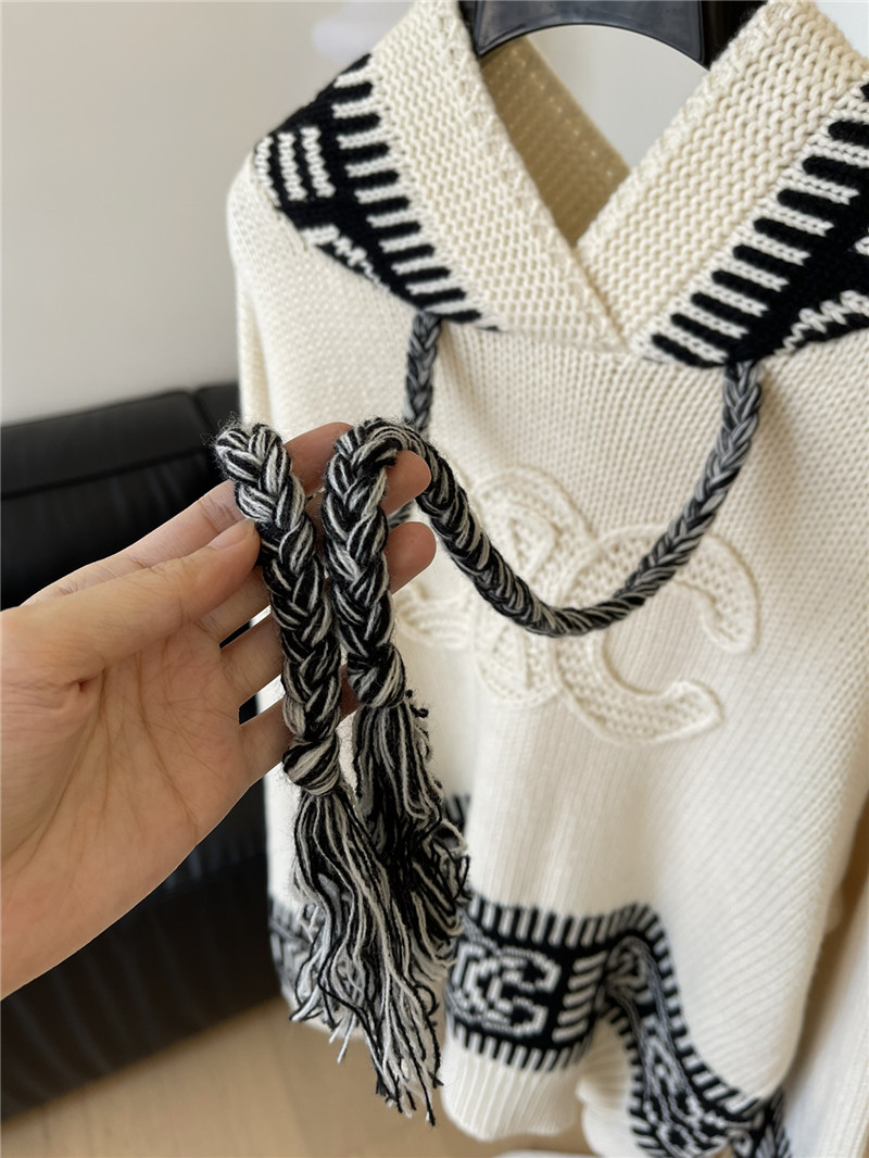 F**di ff jacquard fox fur collar hooded short down jacket