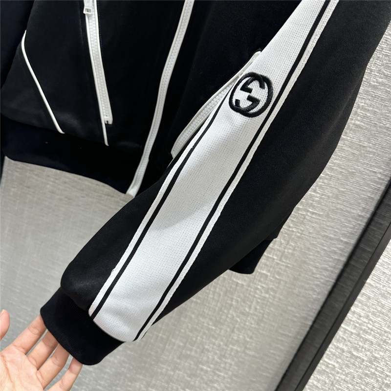 Gvc*1 slim short sweatshirt + straight pants suit