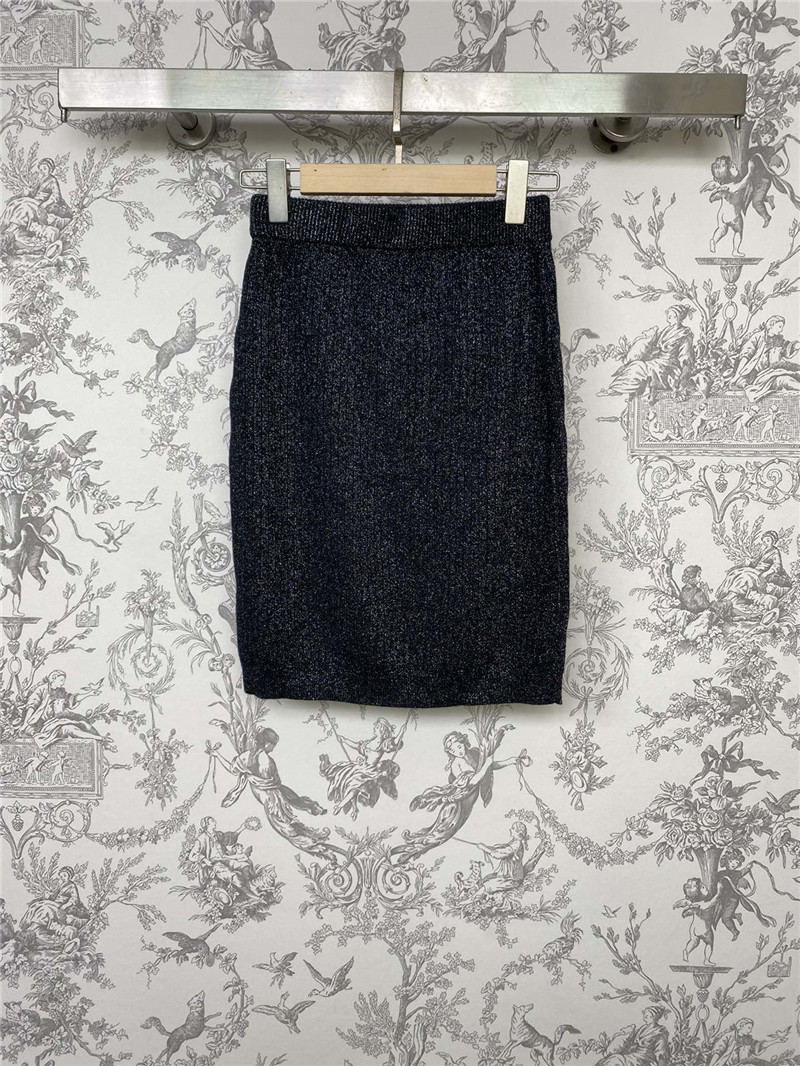 Gvc*1 v-neck knitted cardigan skirt suit