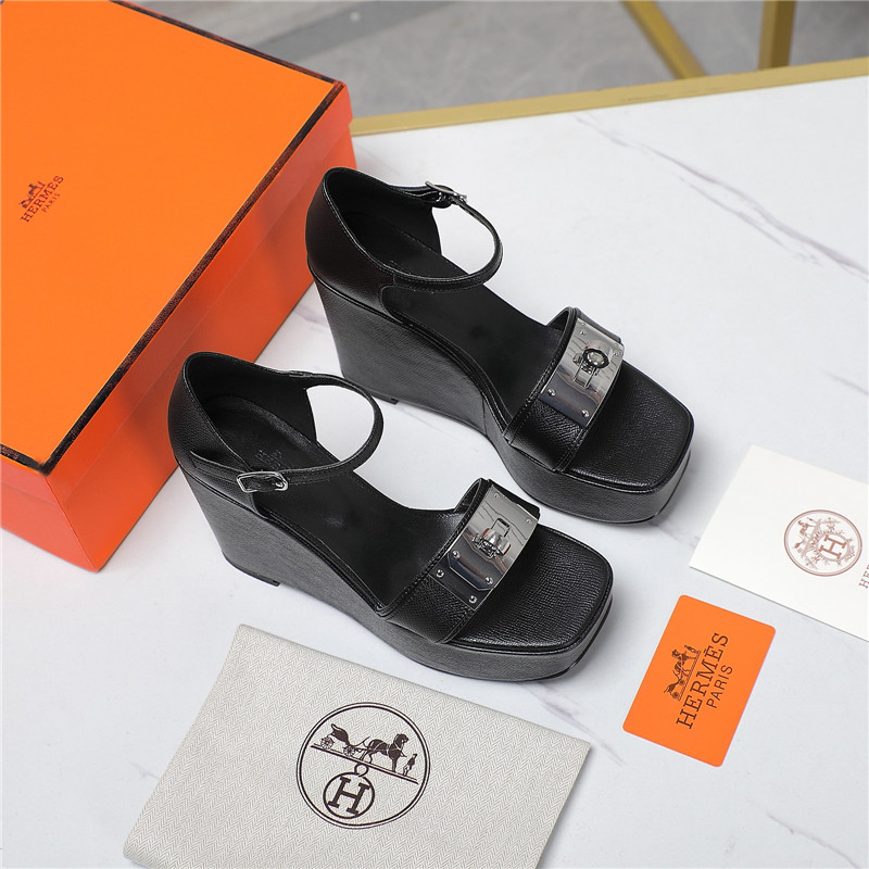 H**me5 wedge platform sandals
