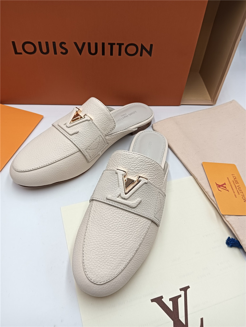 l0vis Vvtt0n lv flat loafers