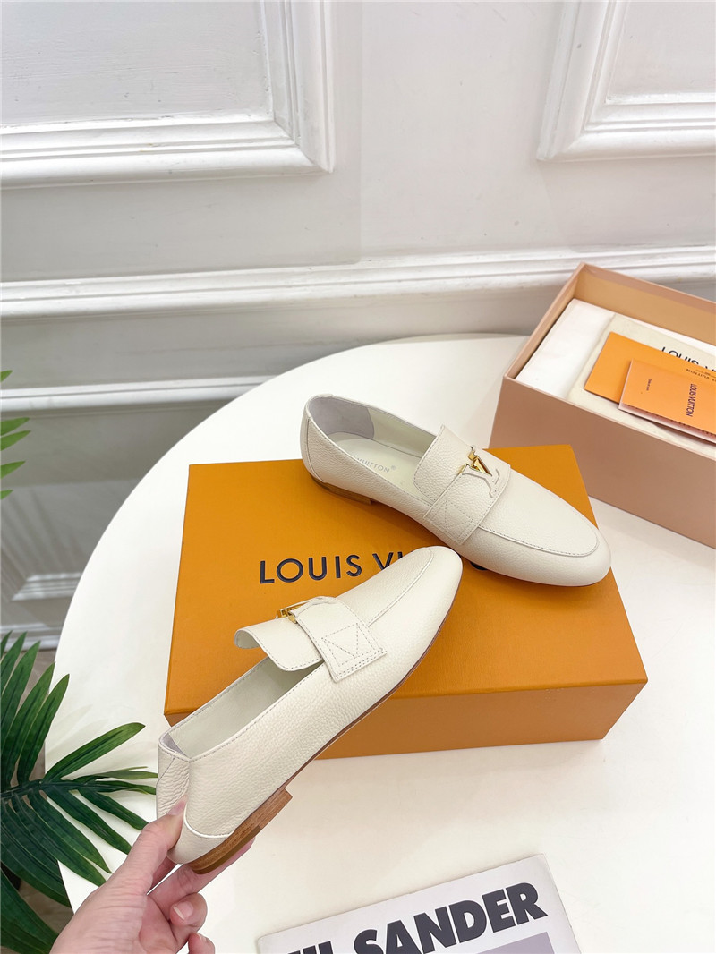 l0vis Vvtt0n lv flat loafers