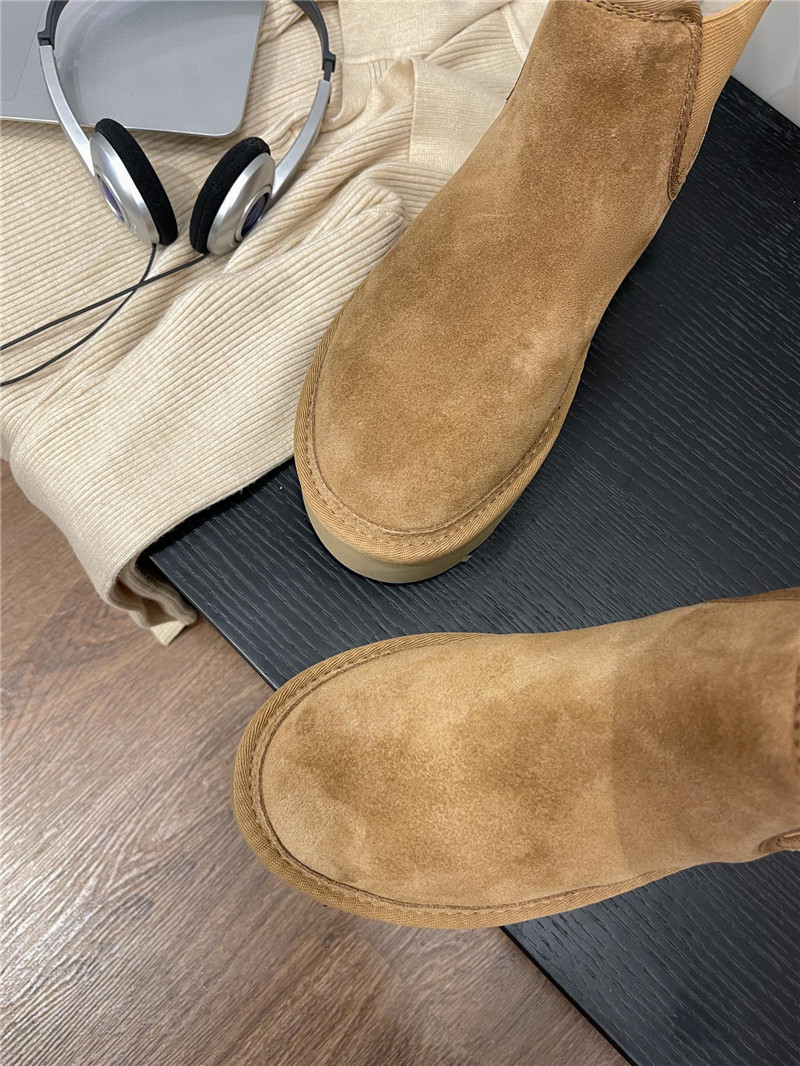 UGG Neumel Platform Chelsea Boot