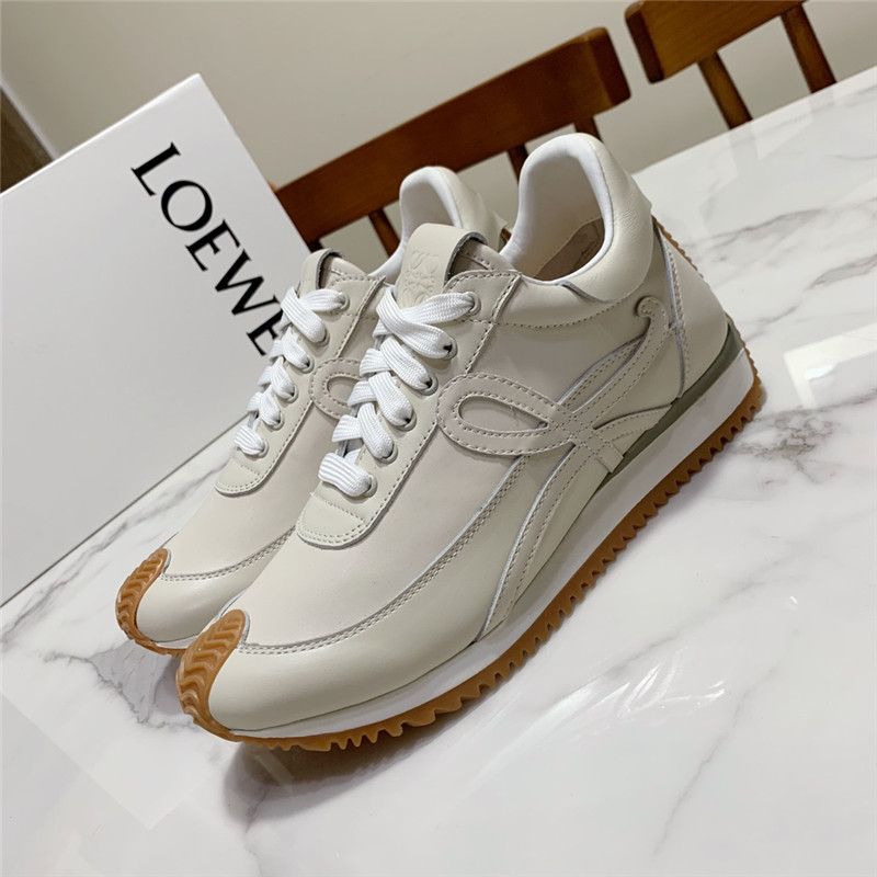 L0ew* flow runner sneaker beige