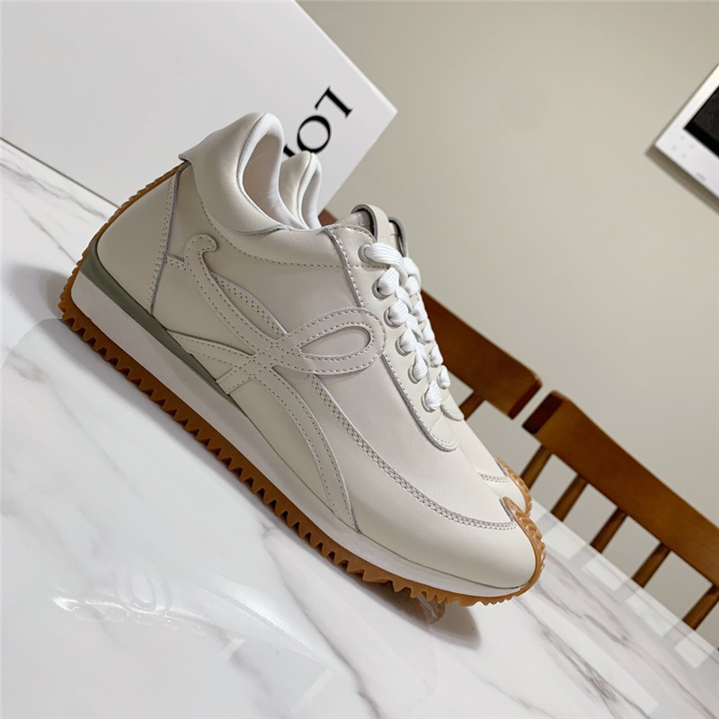 L0ew* flow runner sneaker beige