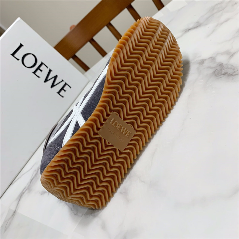 L0ew* flow runner sneaker dark gray