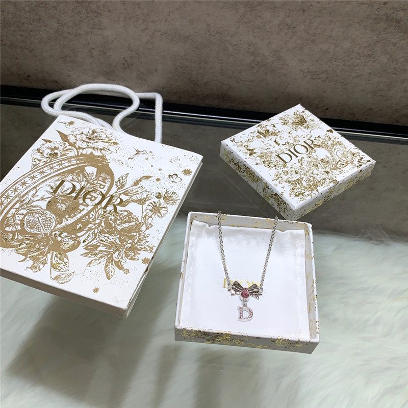 D10r bow pink necklace