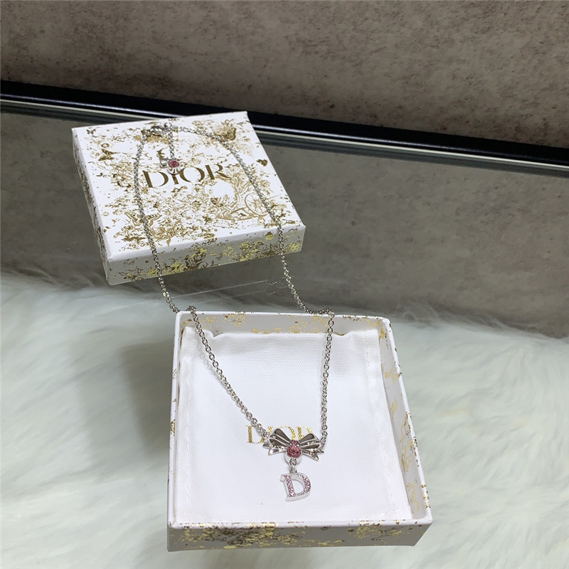 D10r bow pink necklace