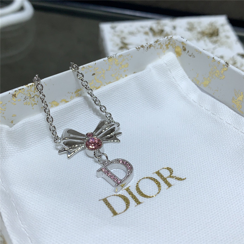 D10r bow pink necklace