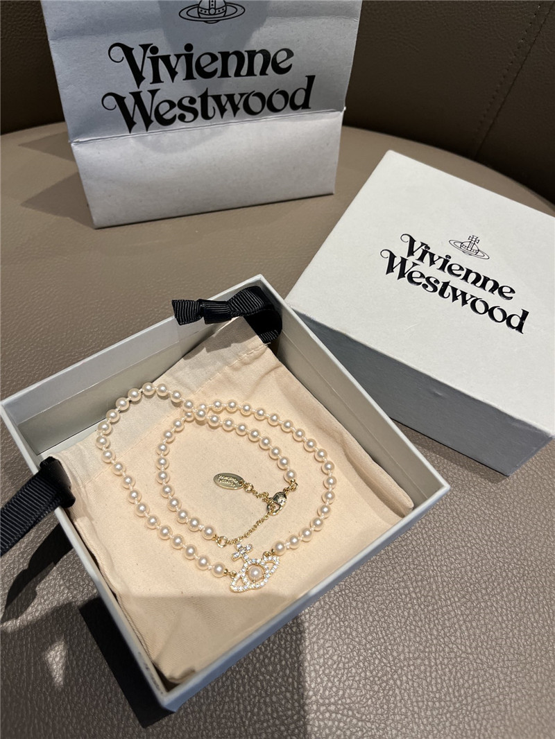 Stunning Vivienne Westwood Necklace Sale