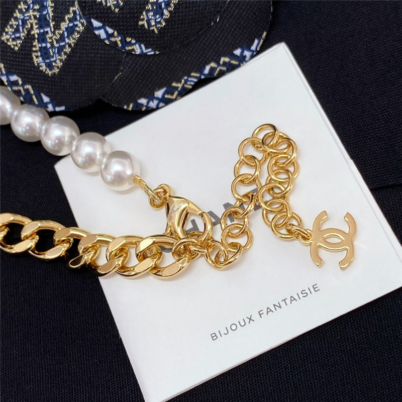 Ch**el chain pearls wings Ch**el necklace