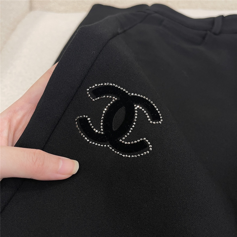 Ch**el fleece pencil pants