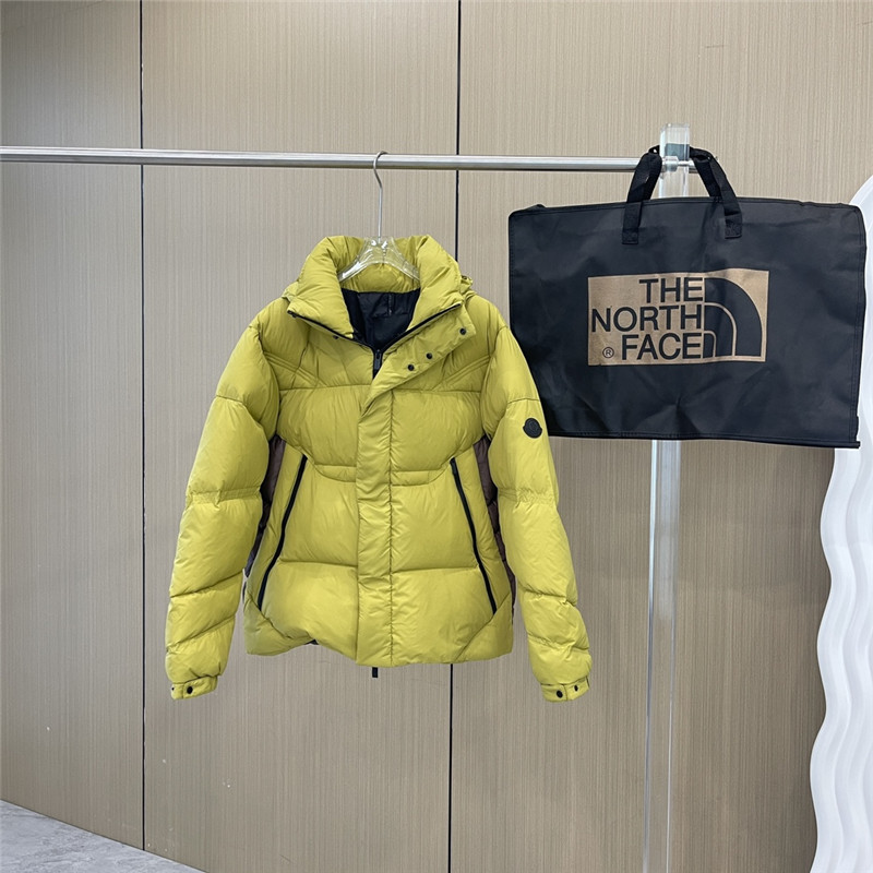 Moncler black label Jarama short down jacket