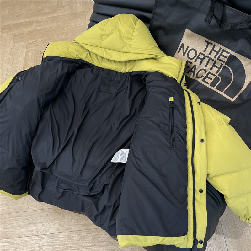 Moncler black label Jarama short down jacket