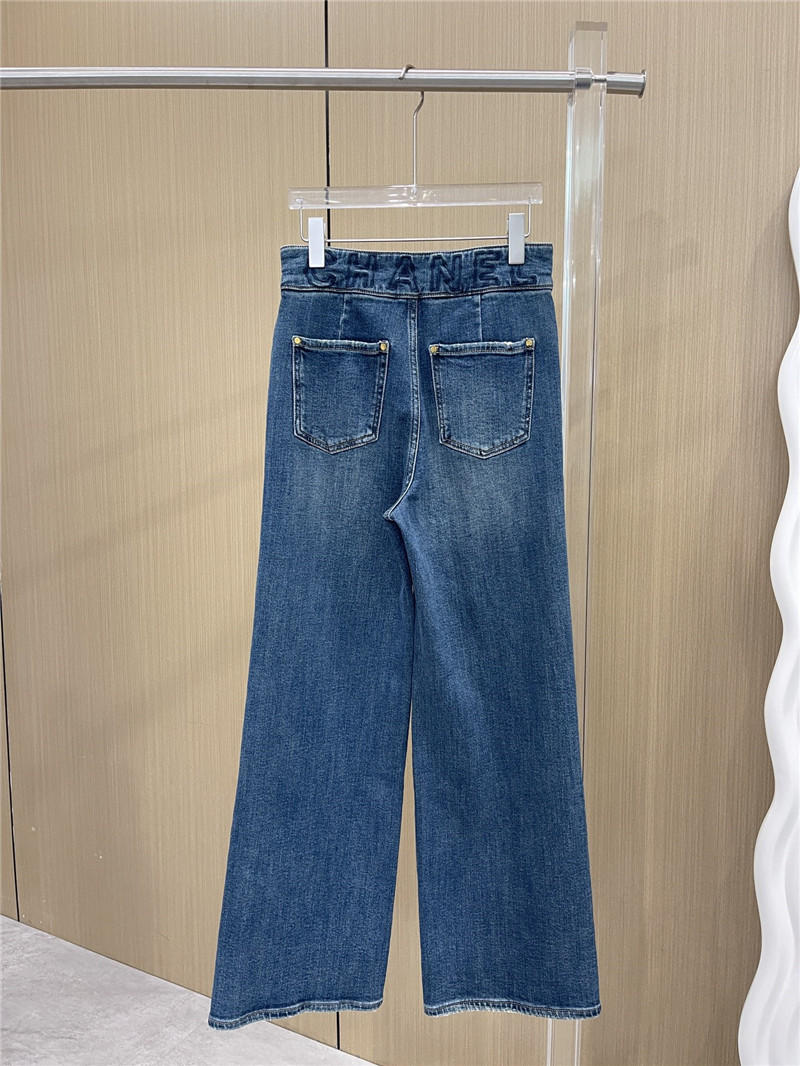 Ch**el buttoned high waist jeans