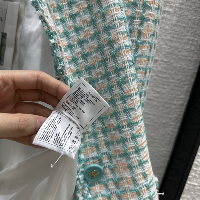 Ch**el vintage mid-century short coat