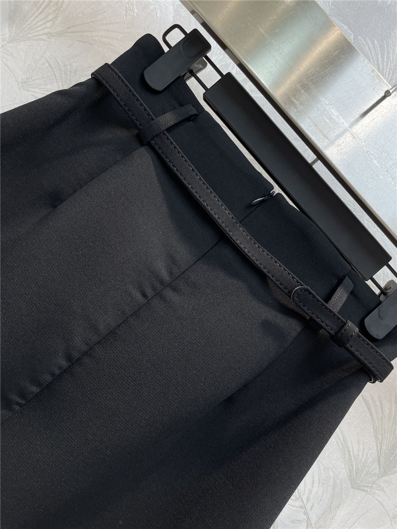 D10r belted high-waisted a-line skirt