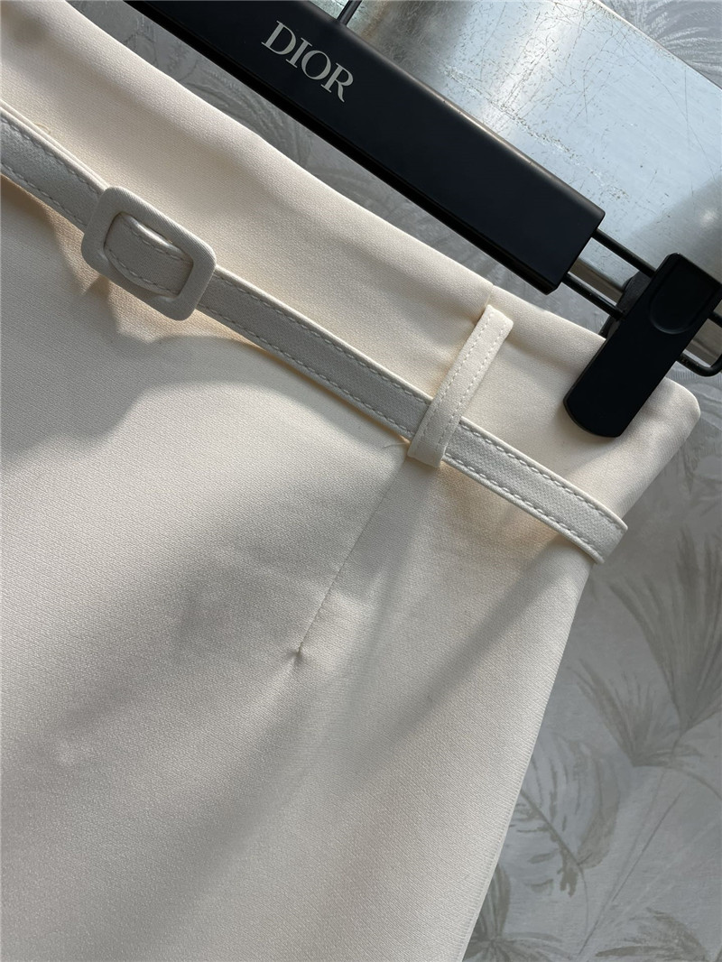 D10r belted high-waisted a-line skirt