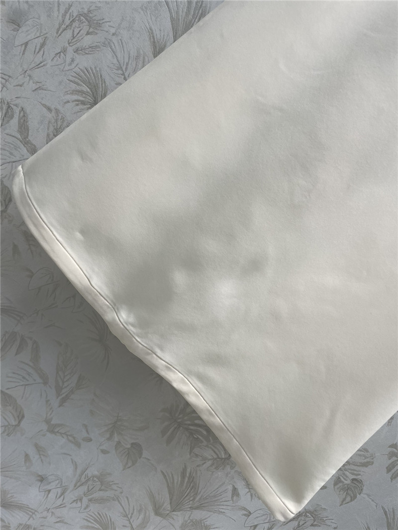 D10r belted high-waisted a-line skirt