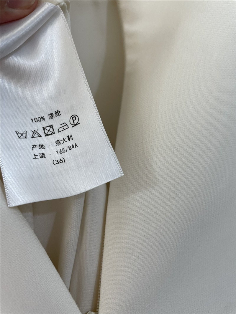 D10r belted high-waisted a-line skirt