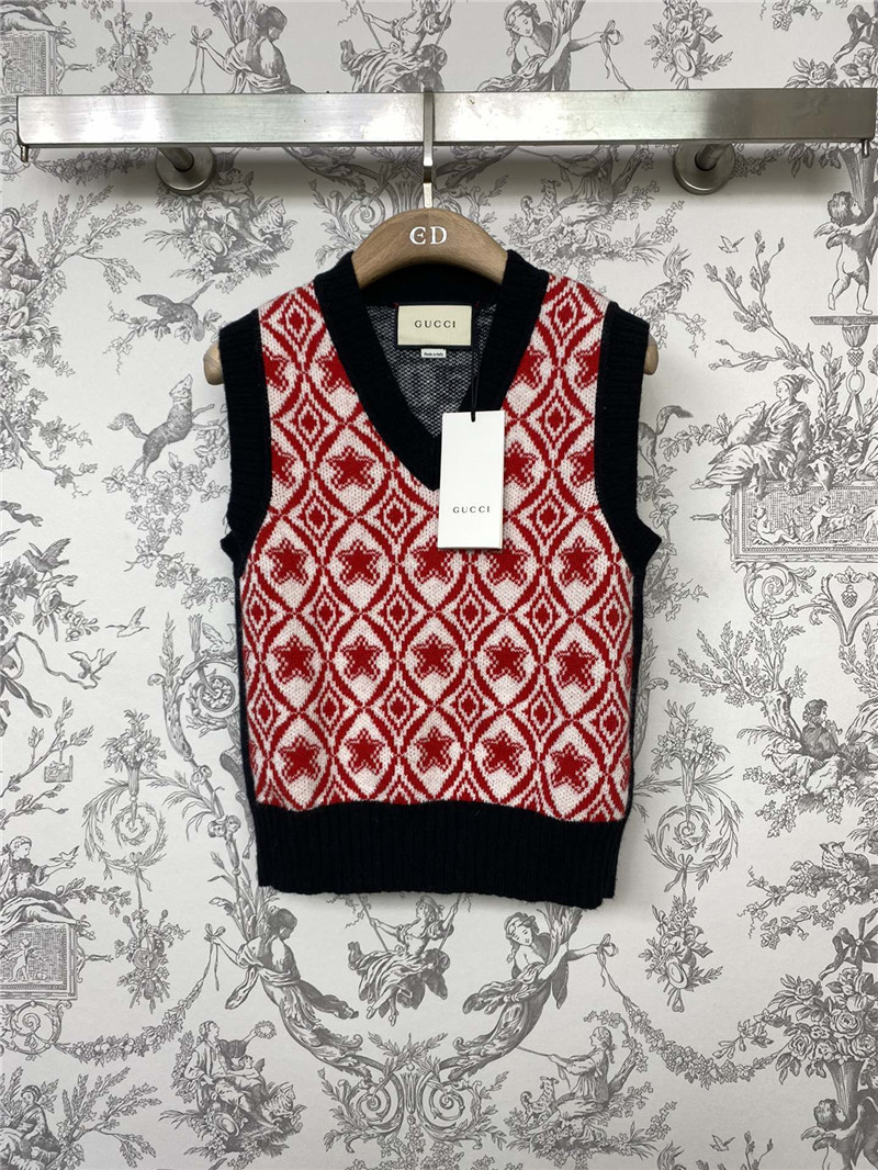 Gvc*1 monogram wool knitted vest