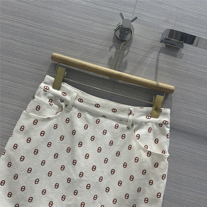H**me5 new color pig nose logo denim skirt