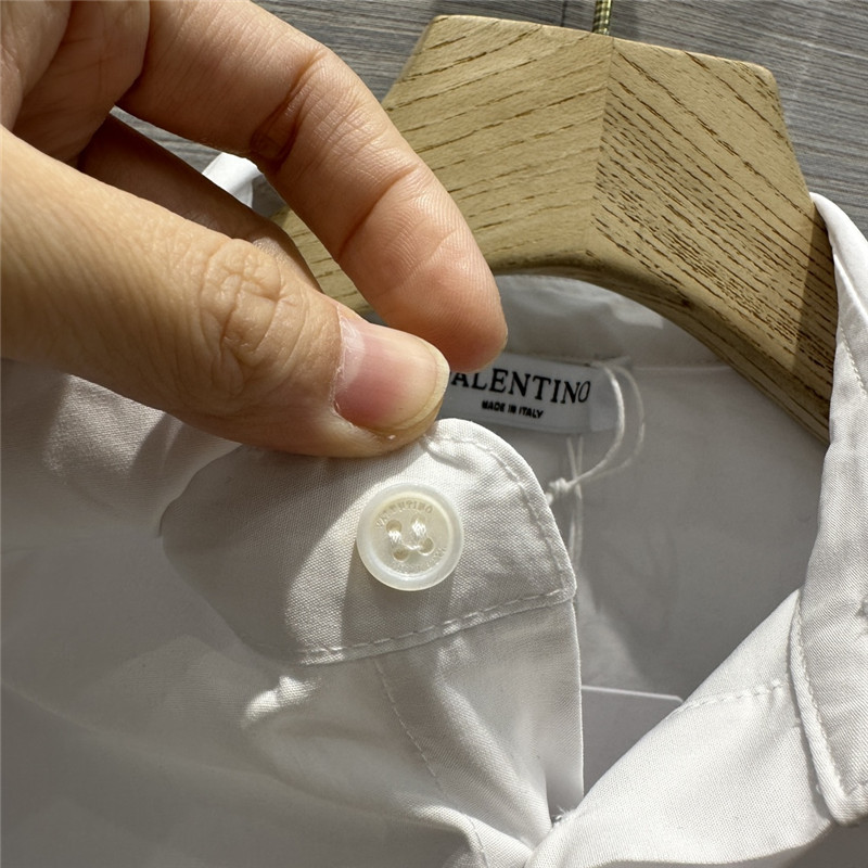 Va1e*ntin0 three-dimensional butterfly large shirt