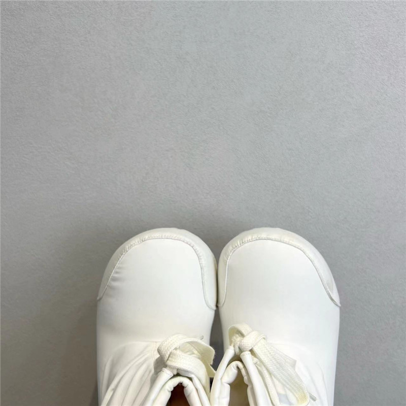 Ba1en*iaga alaska low boot white nylon