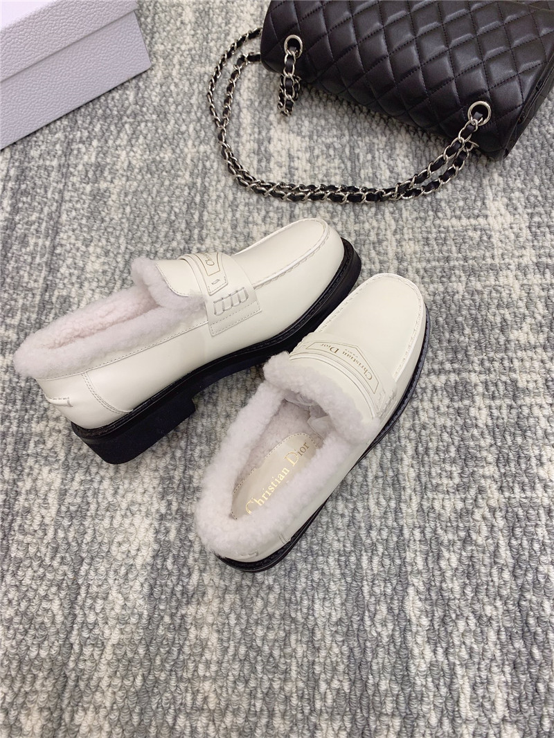 D10r new wool loafers