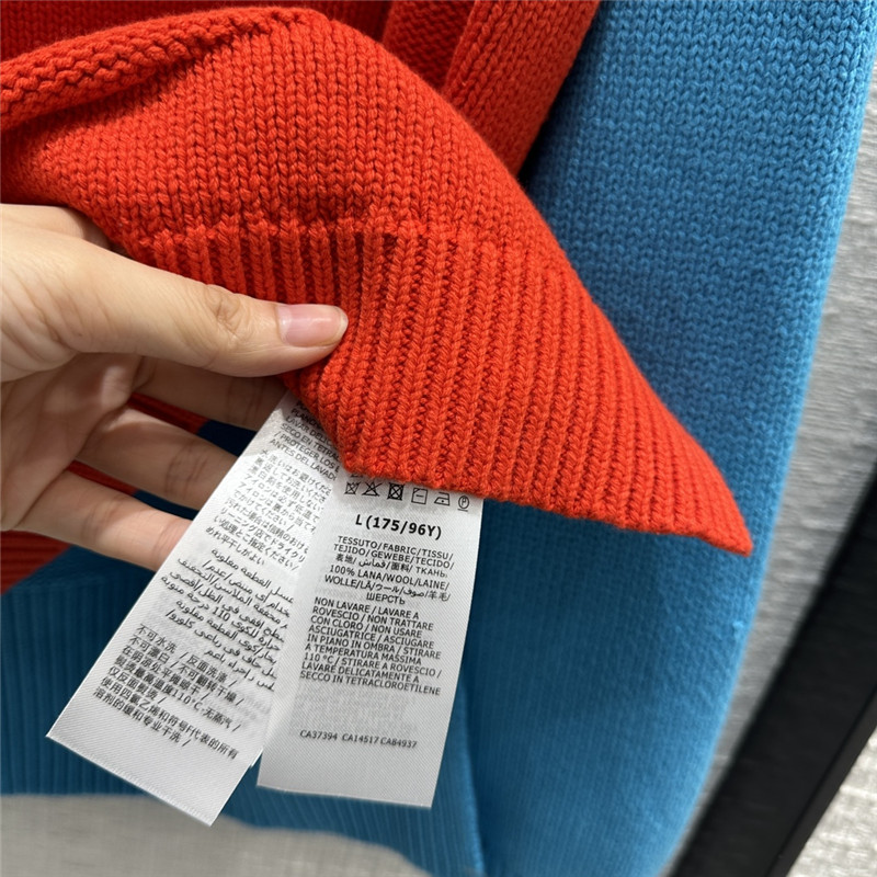 Gvc*1 logo jacquard knitted sweater