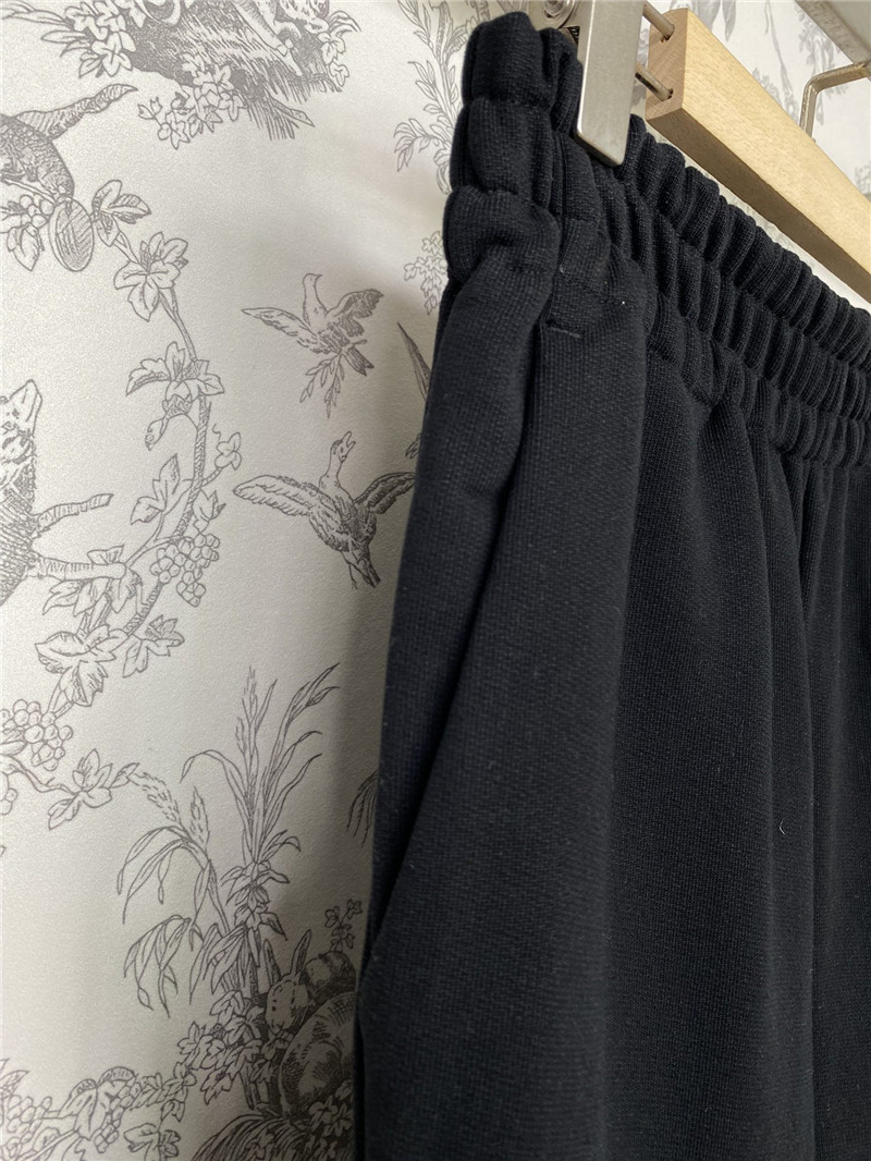 Pra*a new feather trousers