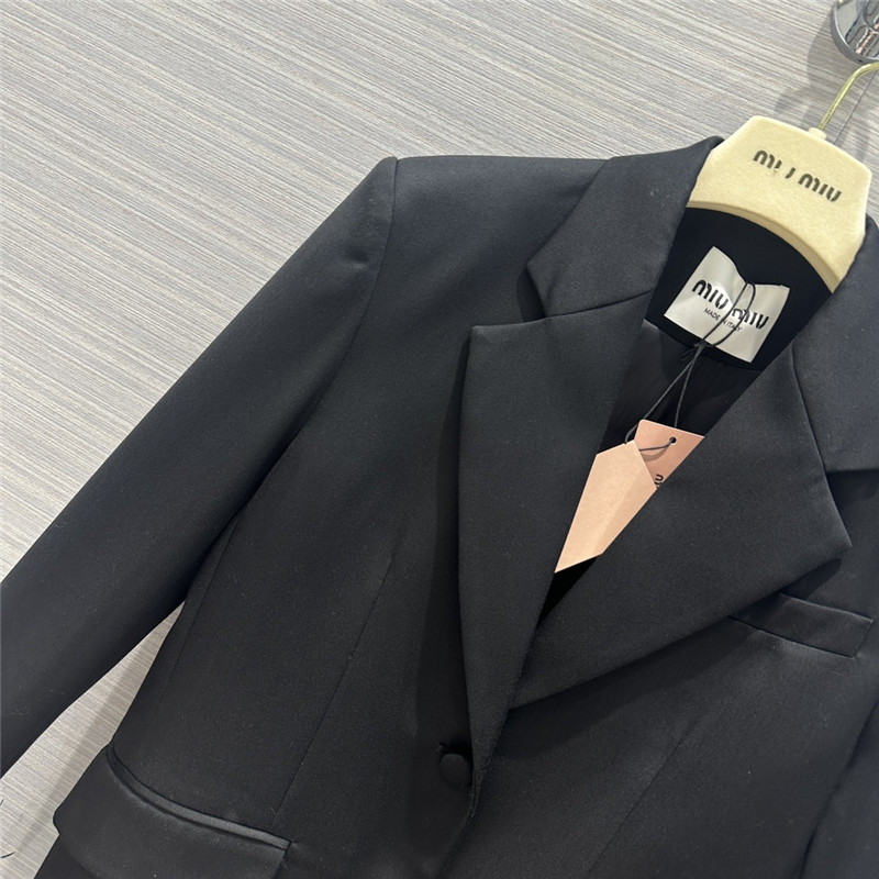 Pra*a lady style feather haute couture suit