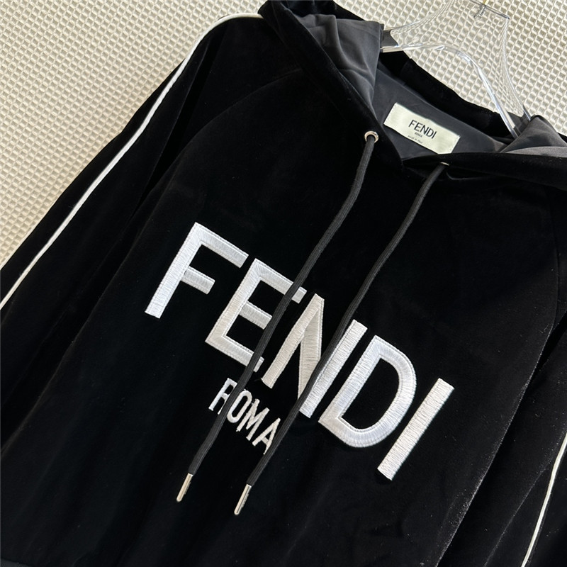 F**di hooded contrasting velvet top + casual pants set