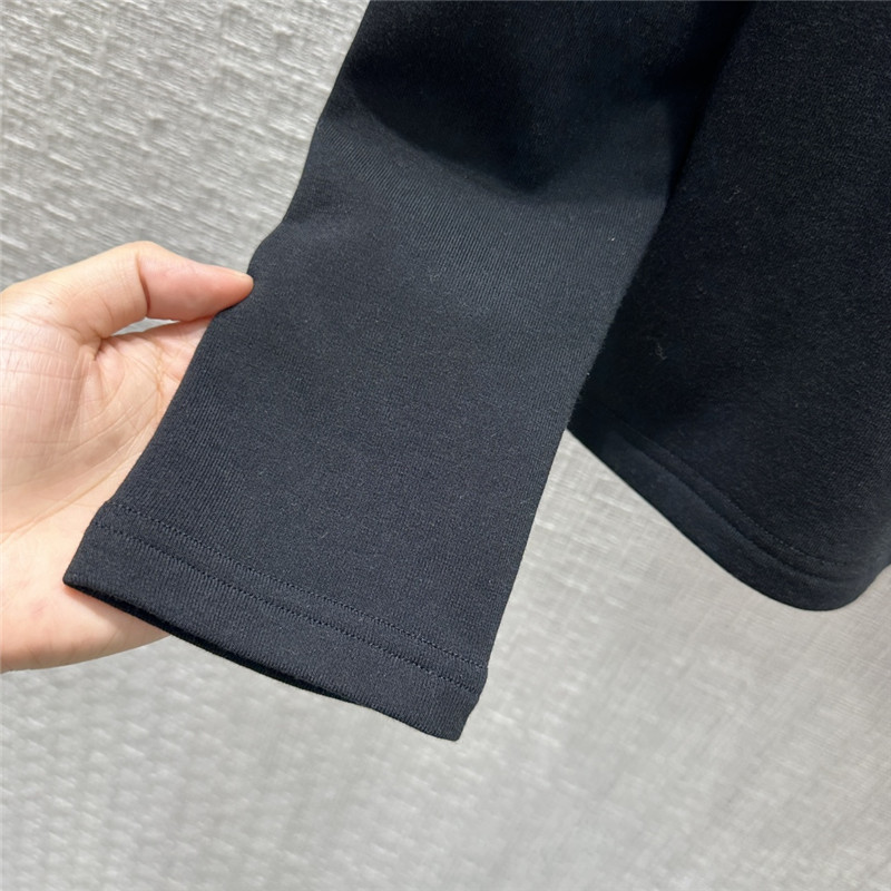 Pra*a triangle logo patch brushed base layer shirt